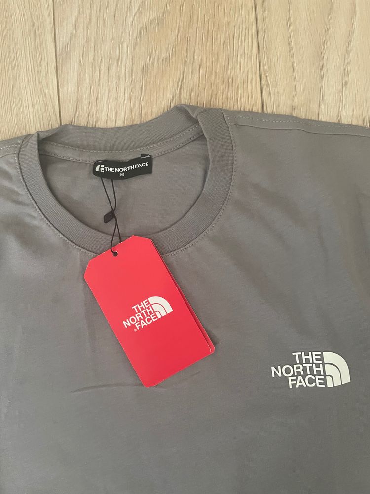 The North Face Grey T-Shirt medium  image 3