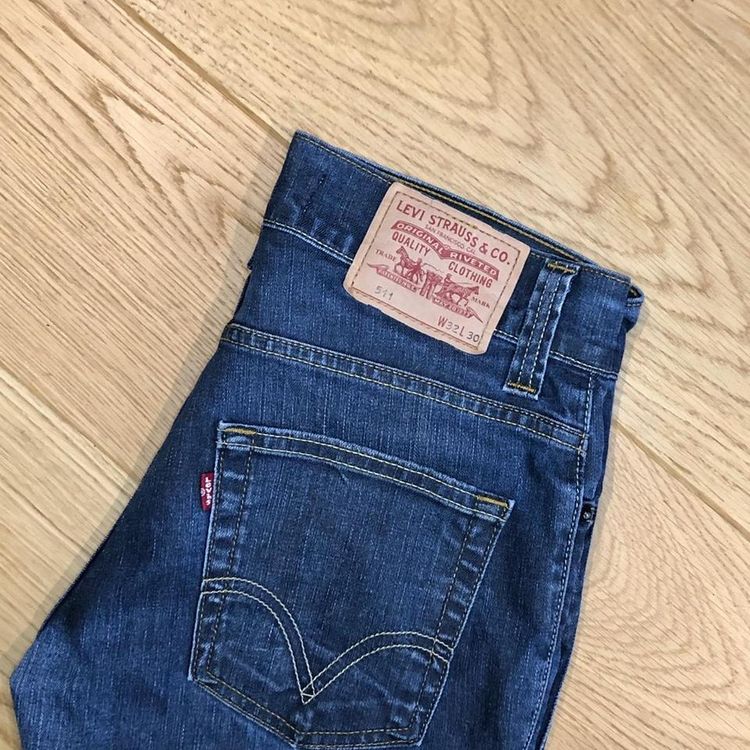 Vintage Levis Jeans image 2