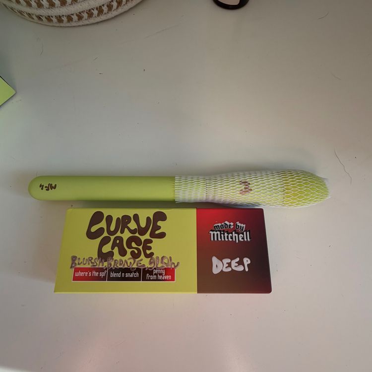Immagine di Curve Case Blursh Bronze Lip Palette With Brush 2