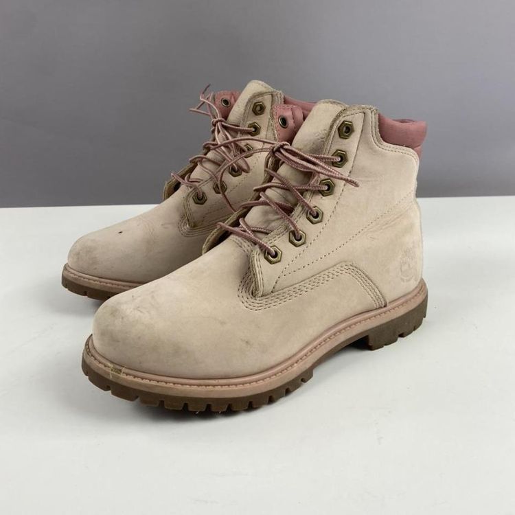 Timberland pink boots image 1