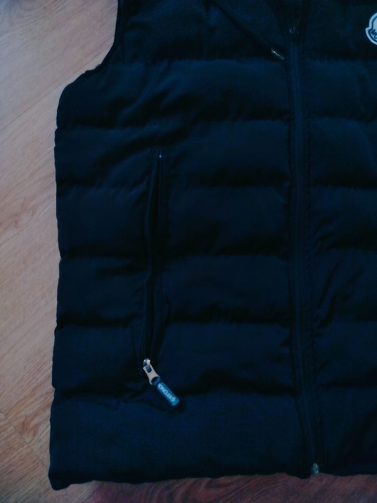 Moncler Black Padded Sleeveless Vest With Hood image 3