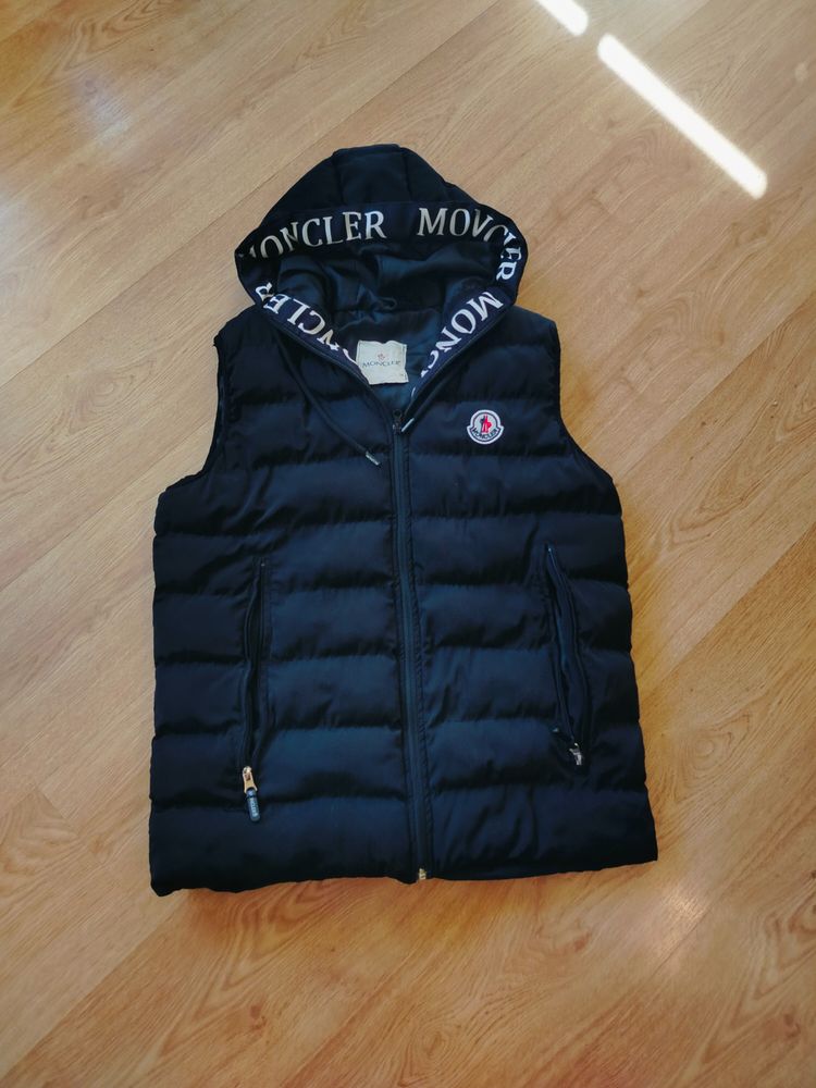 Moncler Black Padded Sleeveless Vest With Hood