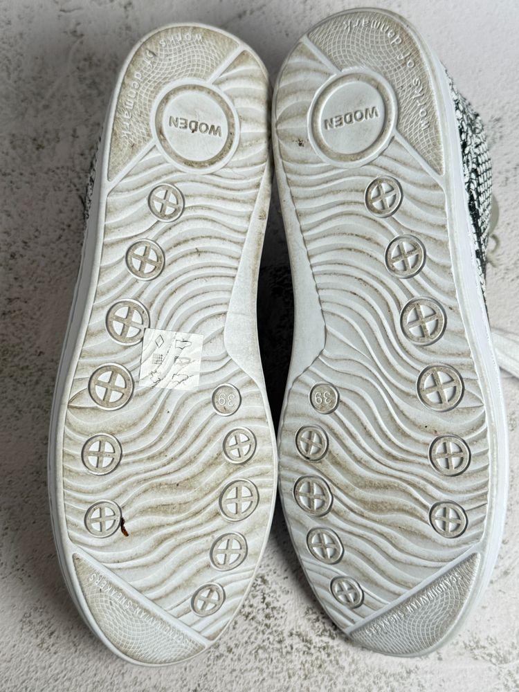 Woden Jane Snake Sneakers - Size 6 image 7