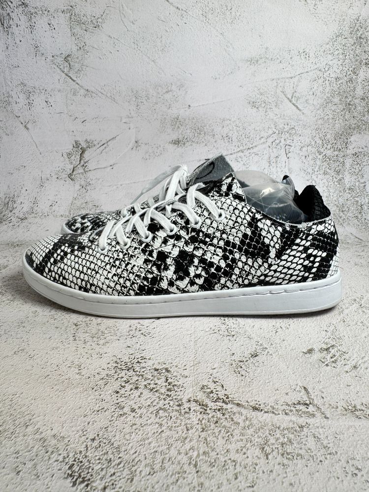 Woden Jane Snake Sneakers - Size 6 image 2