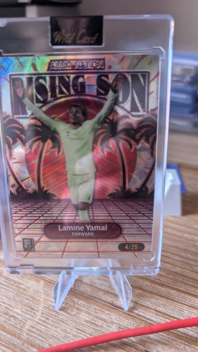 Lamine Yamal Wild Card “Rising Son” Rookie /25
