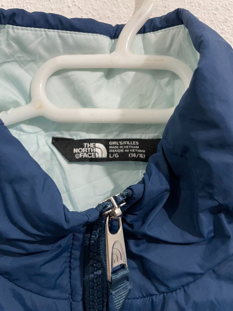 The North Face Girls' Sleeveless Vest 3