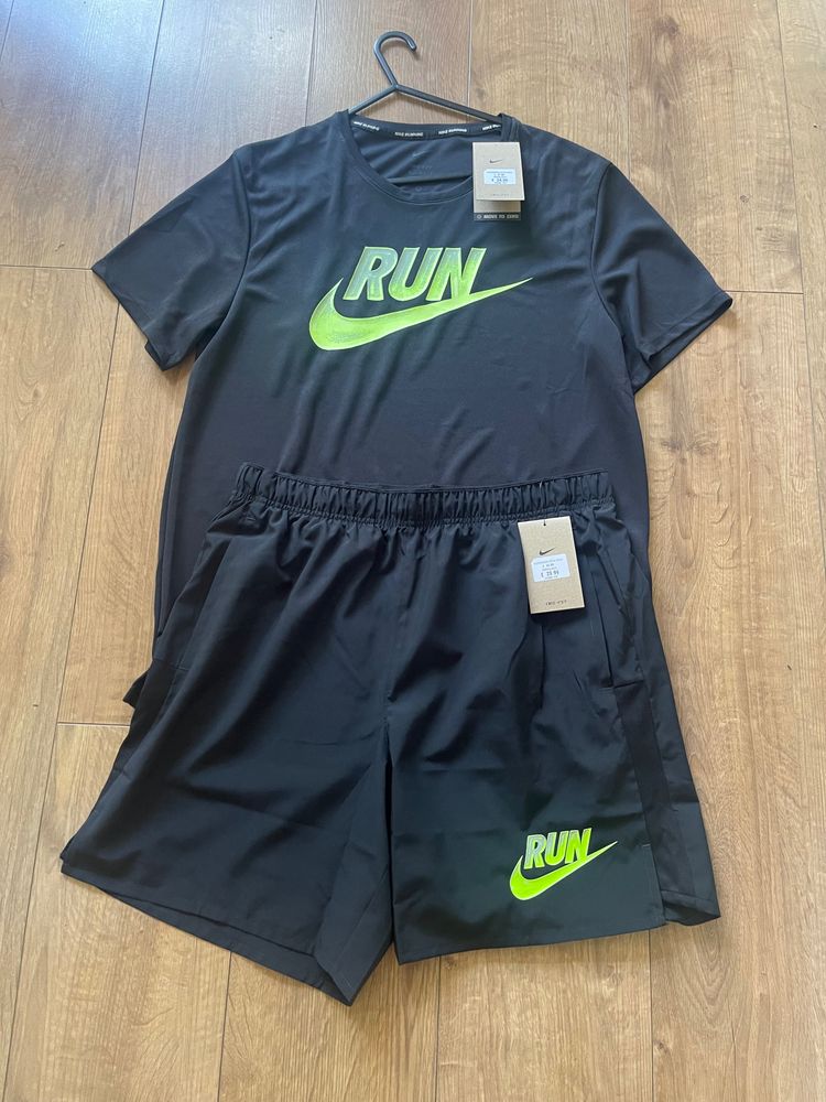 Nike Nike Black Run Miler T-Shirt And Challenger Shorts Set imagen del producto