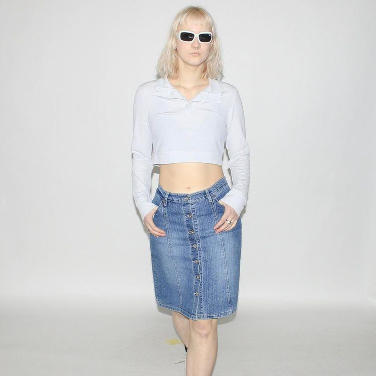 Vintage Y2K button denim midi skirt in blue 4