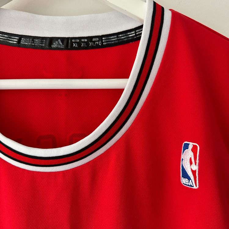 Chicago Bulls Derrick Rose Adidas jersey - XL image 4