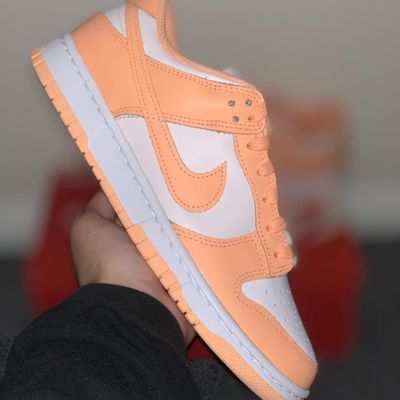 Nike dunk peach cream 1