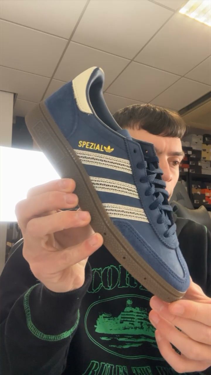 Adidas Originals ADIDAS HANDBALL SPEZIAL UK 5 JQ3777 product image