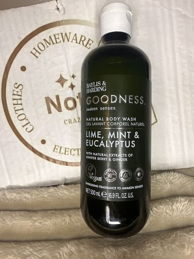 Baylis & Harding Goodness Natural Body Wash