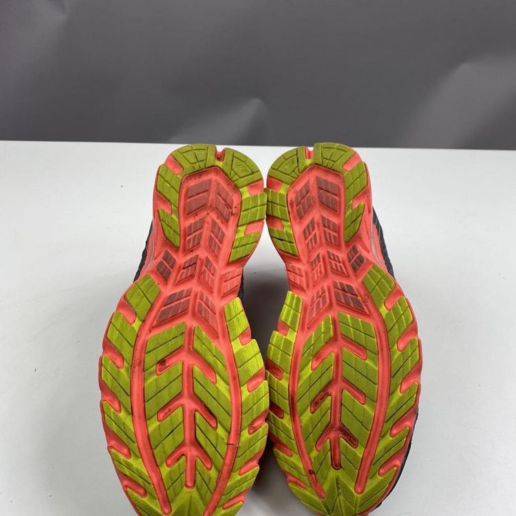 New balance shoes 590 v2 image 4