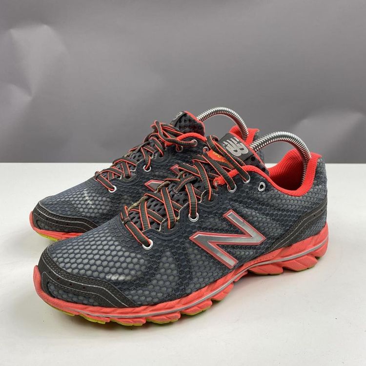 New balance shoes 590 v2 image 1