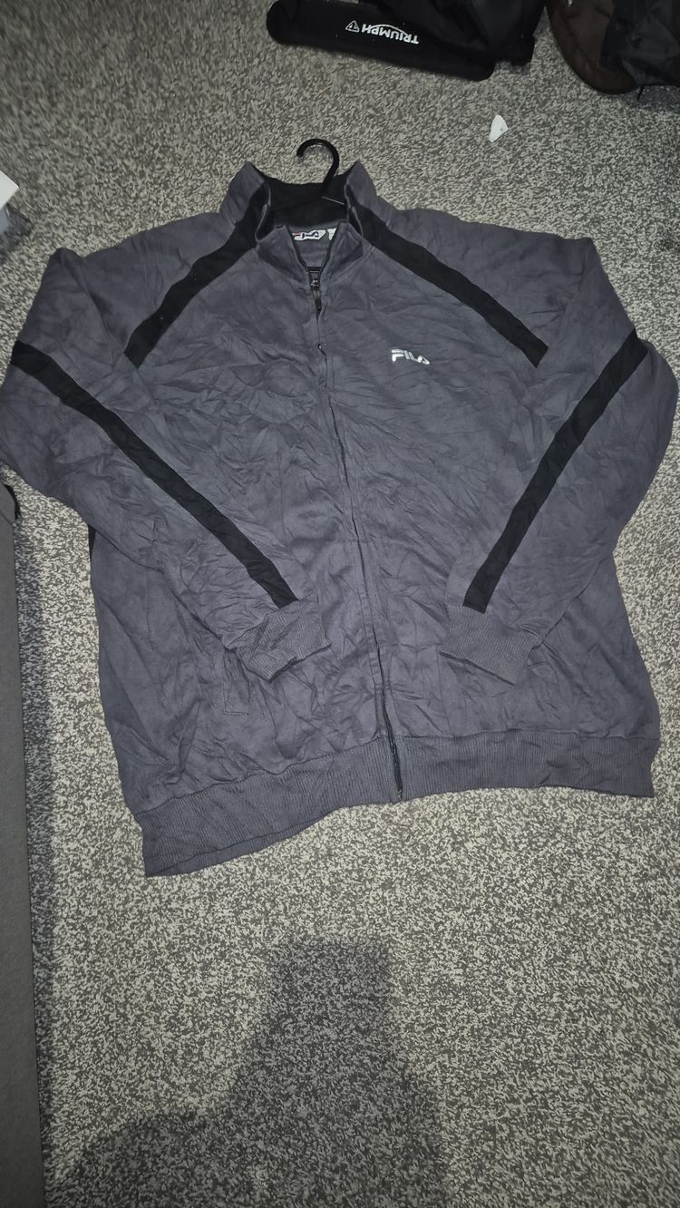 MENS XL Fila Jacket PRE LOVED NEEDS A GOOD WASH