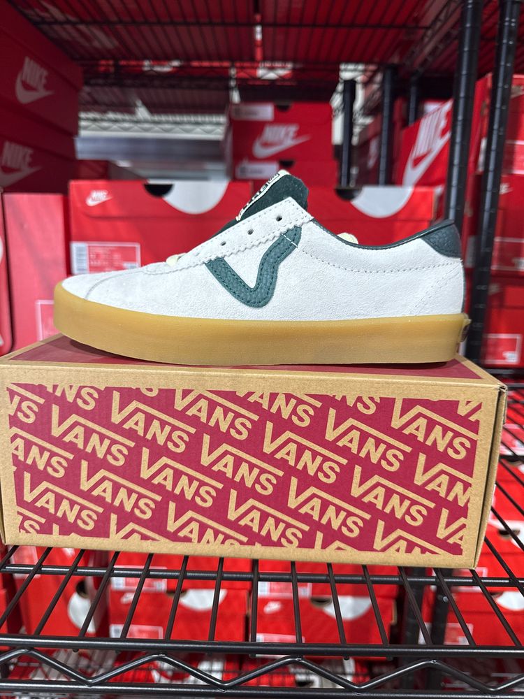 Immagine del prodotto Vans B15 VANS BRAND NEW IN BOX RRP £80 