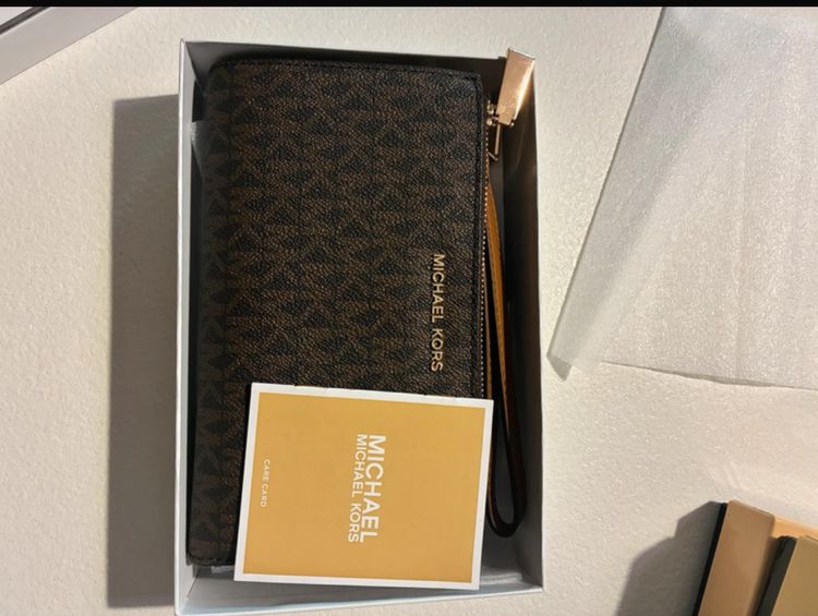 Michael Kors Jet Set Brown Double Zip Wristlet imagen 5