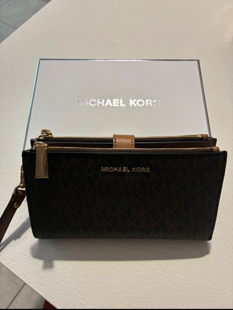 Michael Kors Michael Kors Jet Set Brown Double Zip Wristlet product image