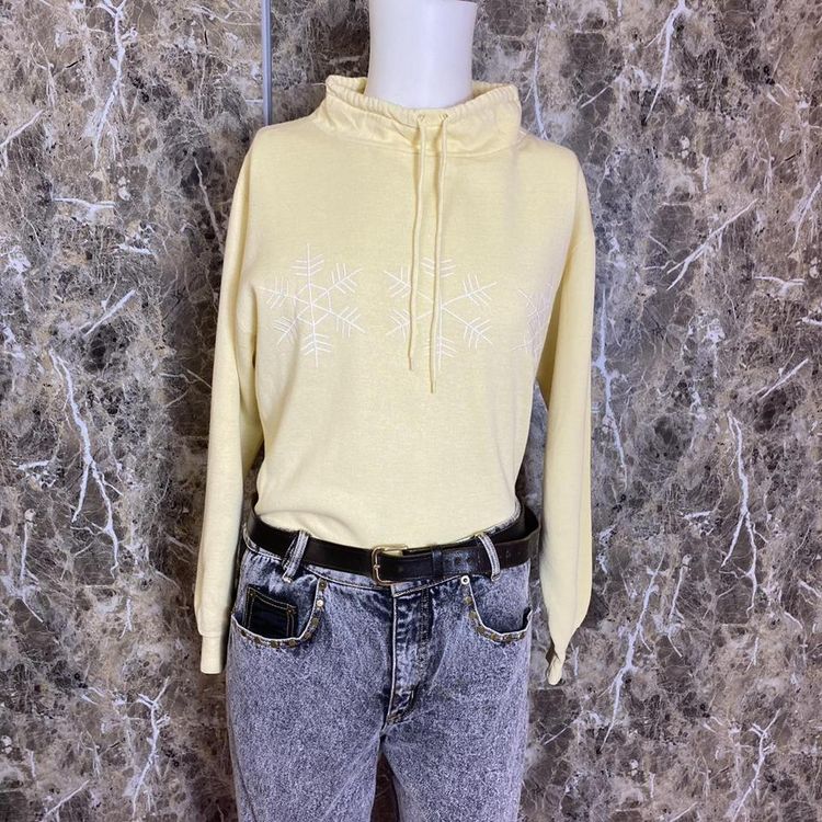80s Drawstring collar Sweater