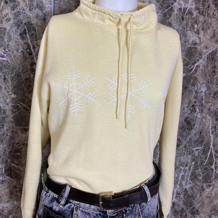 80s Drawstring collar Sweater 2