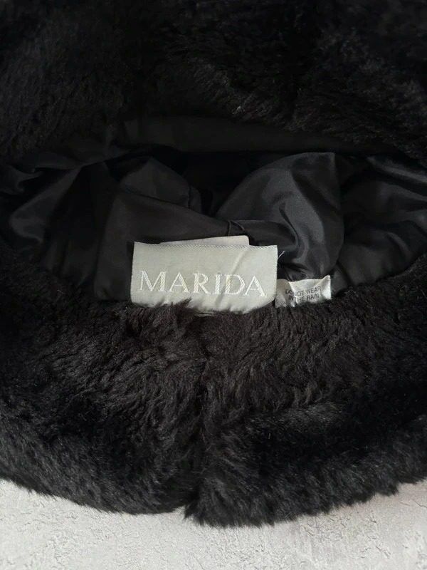 Marida Black Faux Fur Bucket Hat obraz 3
