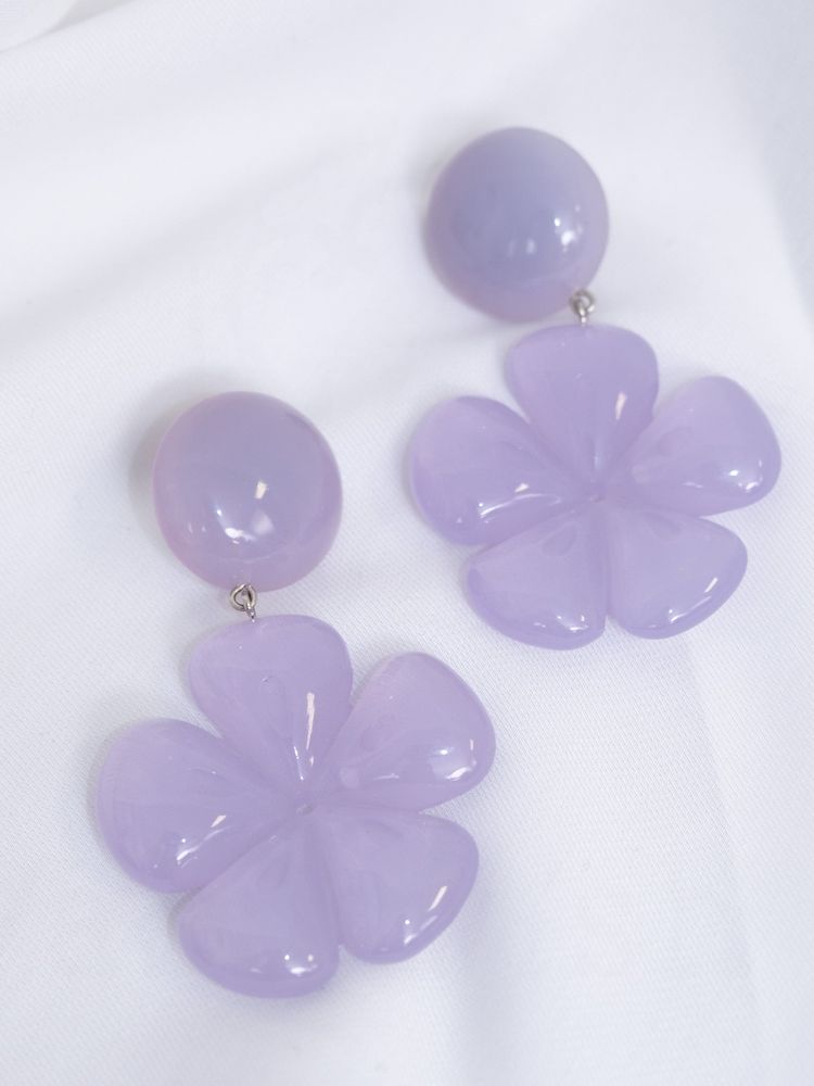 LILAC ACRYLIC FLOWER EARRING