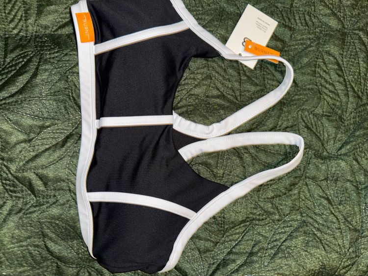 Burnt Studio Black And White Gym Top