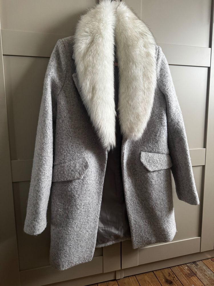Jane Norman Women'S Coat With White Fur Collar