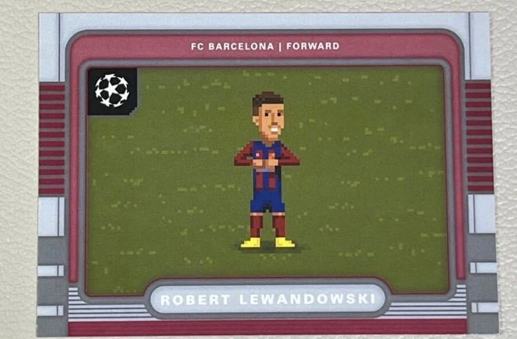 Immagine di 🔥Auto /50 Robert Lewandowski Topps Flagship Gold Foil🔥+Free 8 bit Trading Card 6