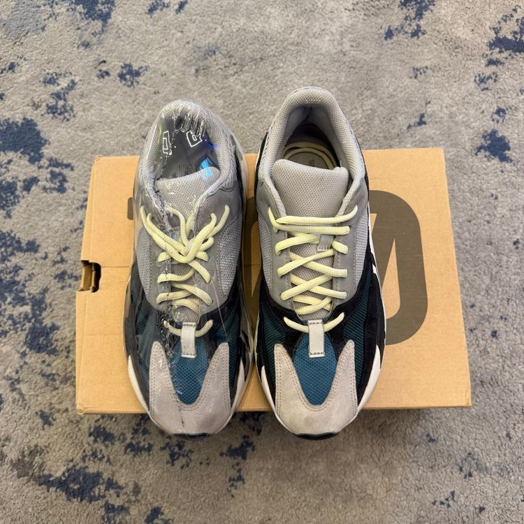 Yeezy Boost 700 Wave Runner 42 imagen 2
