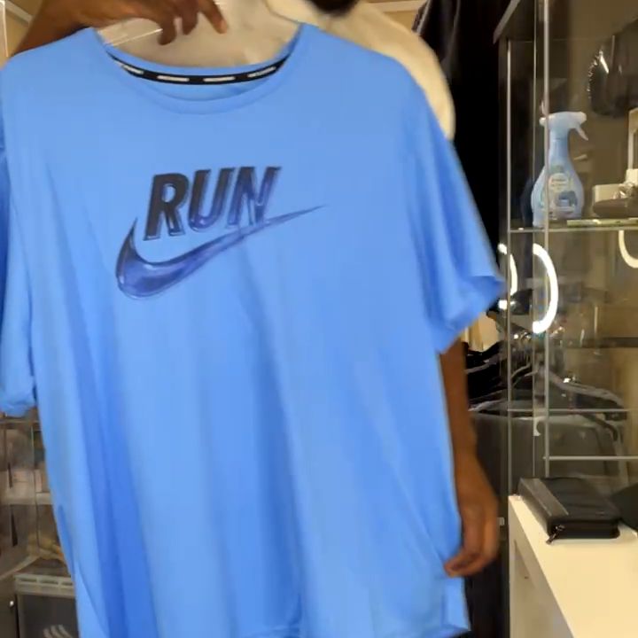 Nike Graphic T-Shirt - XL - Brand New