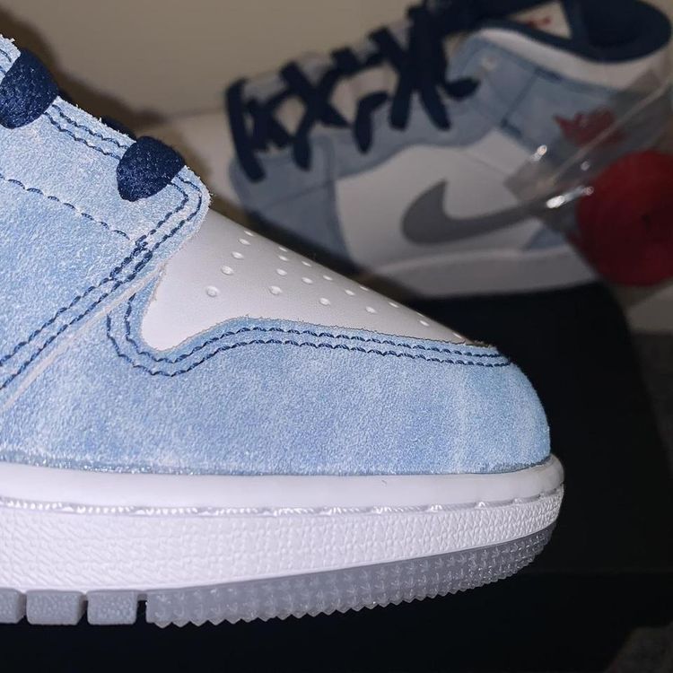 Immagine di Jordan 1 mid french blue Gs 2