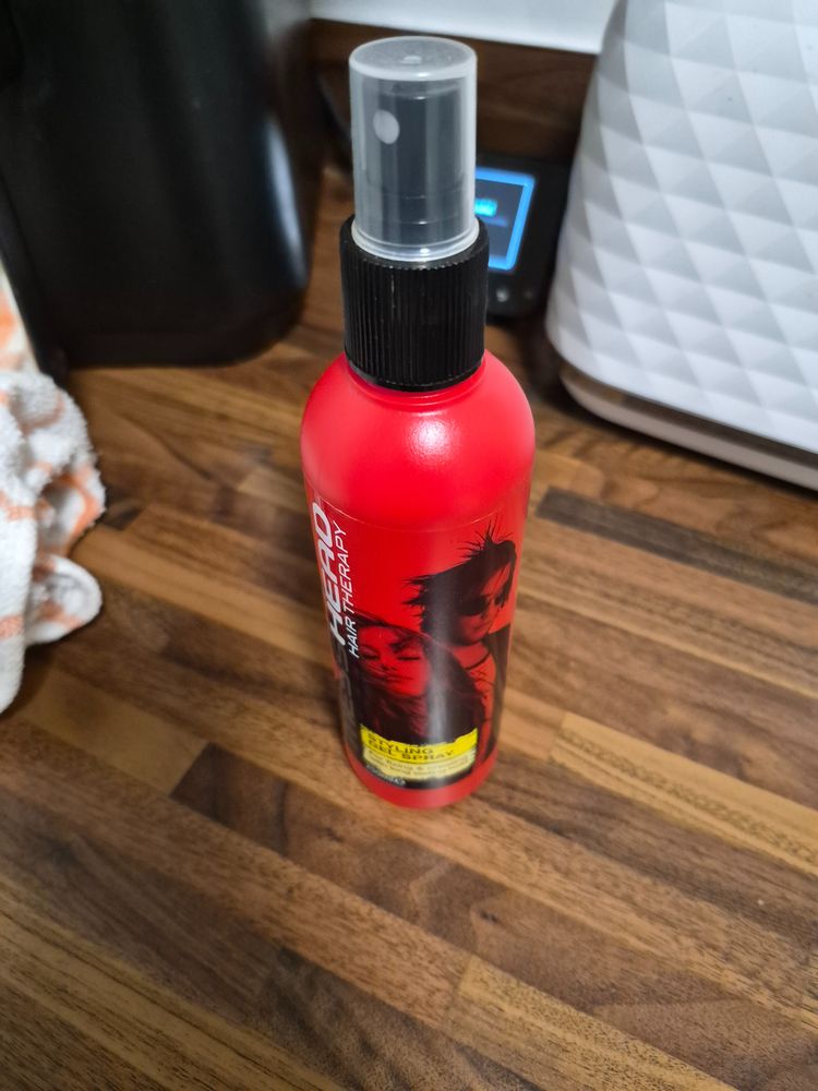 Mess head styling spray gel £9.99 rrp image 1