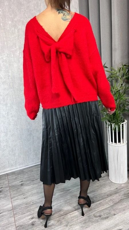 czerwony sweter z kokardą z wełną dwustronny rozmiar 42 44 plus size