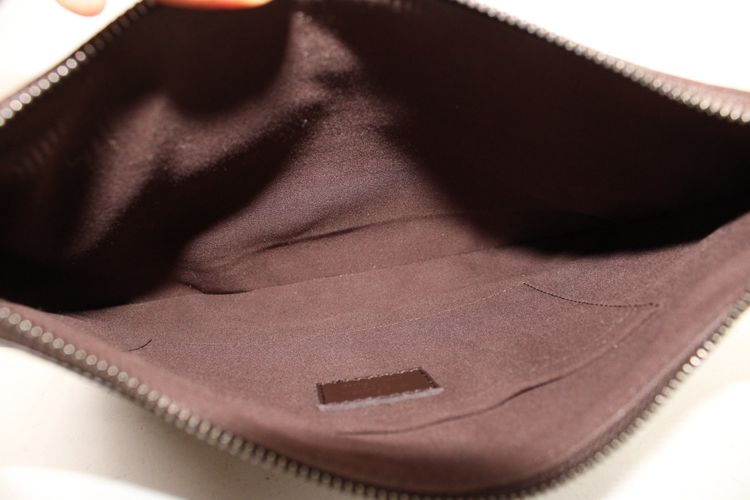 Louis Vuitton Matsy In Pelle EPI image 8