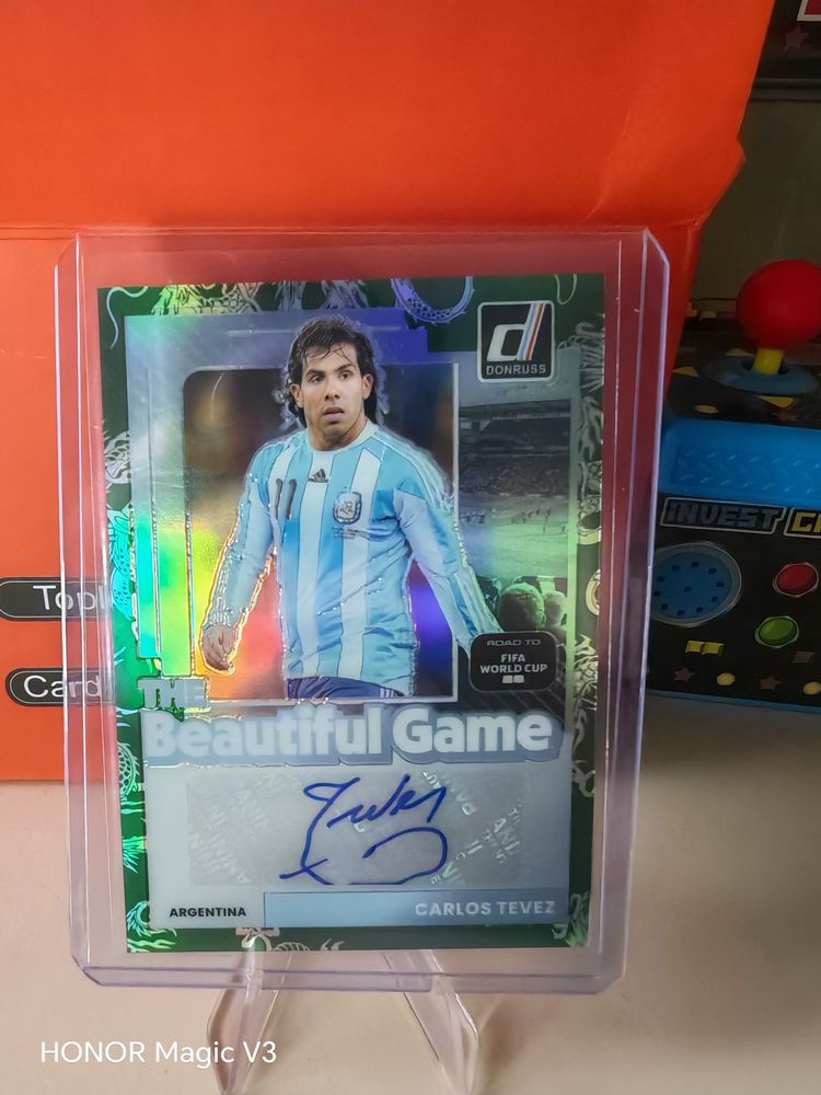 Donruss The Beautiful Game Carlos Tevez Soccer Card