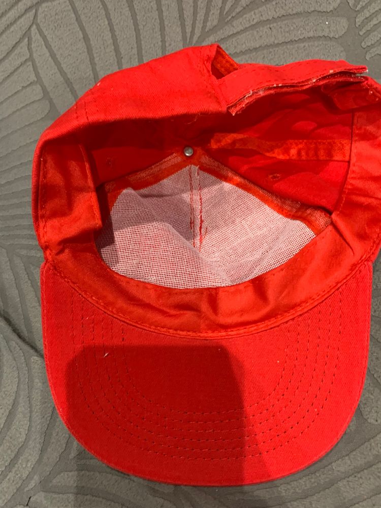 Red Cap Con  White Logo 3