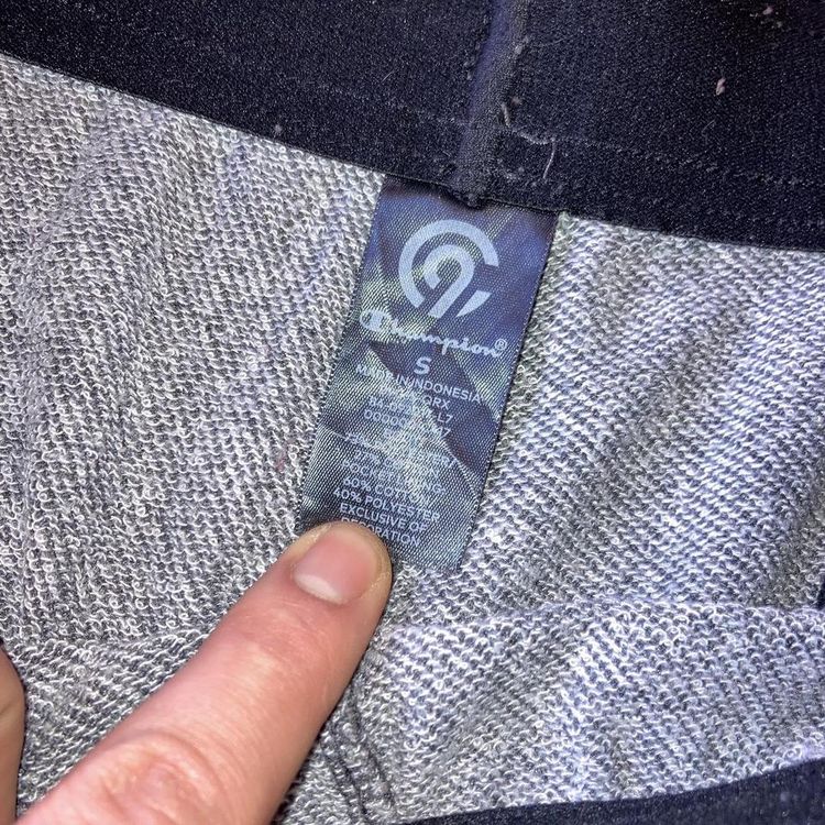 Vintage Champion C9 plain grey joggers / jogging bottoms with champion C9 embroidered logo on back image 3