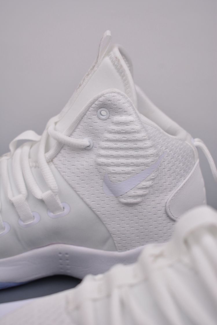 Sneakers image 7