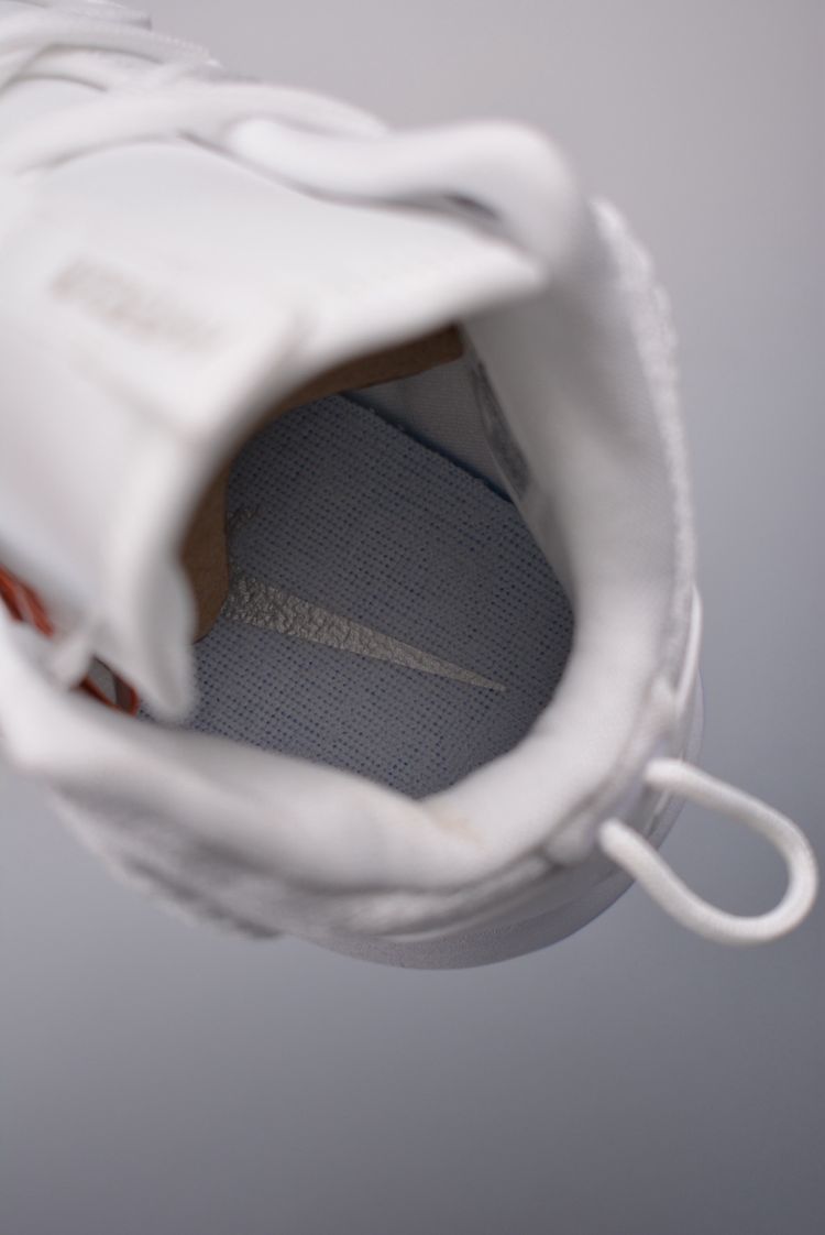 Sneakers image 9