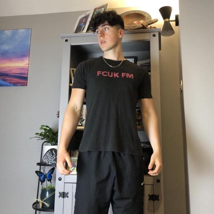 Y2K French Connection FCUK FM Graphic Tee 3