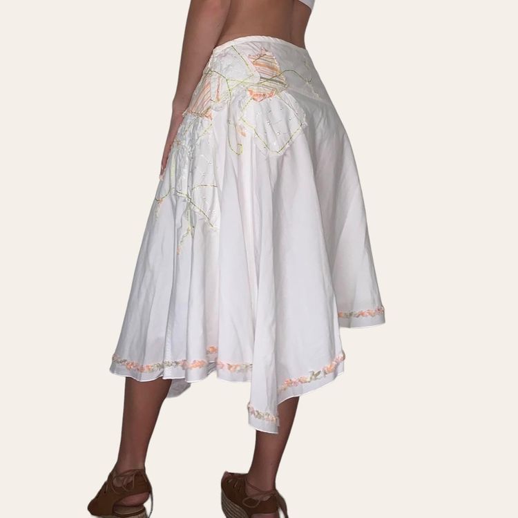 Immagine di Embroidered Asymmetrical Midi Skirt 3