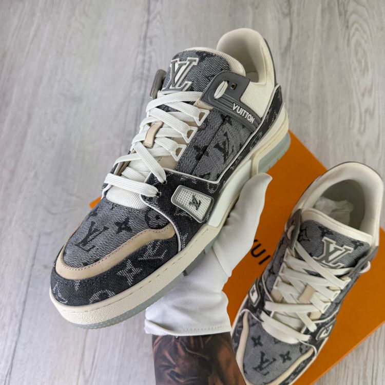 Louis Vuitton Men’s Grey / White Monogram Low Trainers - Uk 9.5 (Fit 10/10.5) image 7