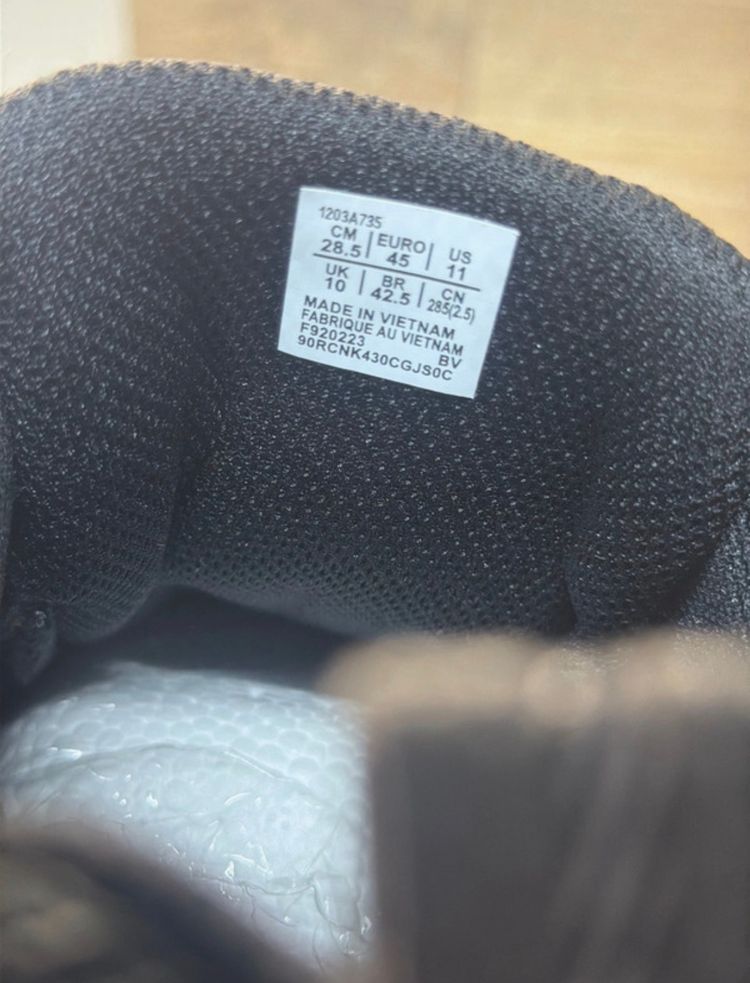 Asics Black And Grey Running Shoes image 8
