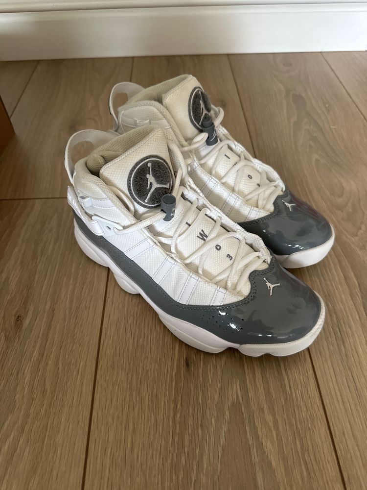 Nike Air Jordan 9 Retro Sneakers image 1