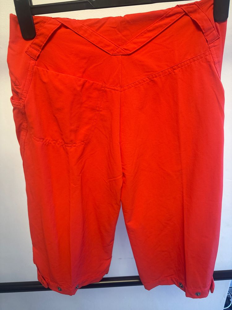 ACG NIKE red shorts imagen 2