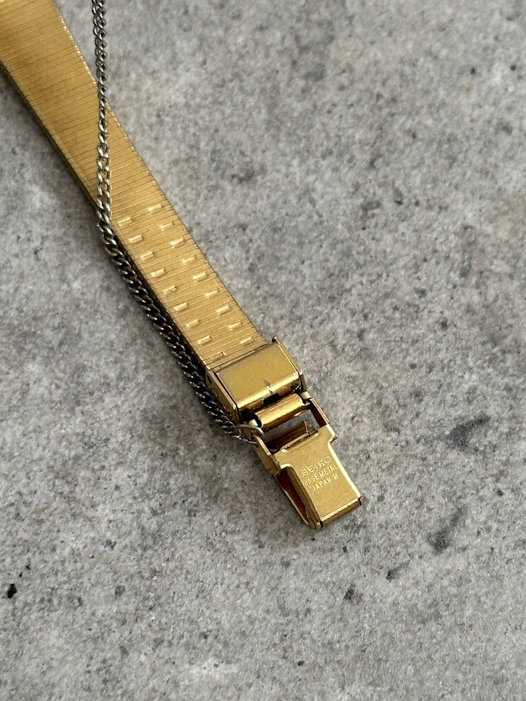 Immagine di Seiko 1990s Gold Tone Integrated Bracelet Quartz Watch 6