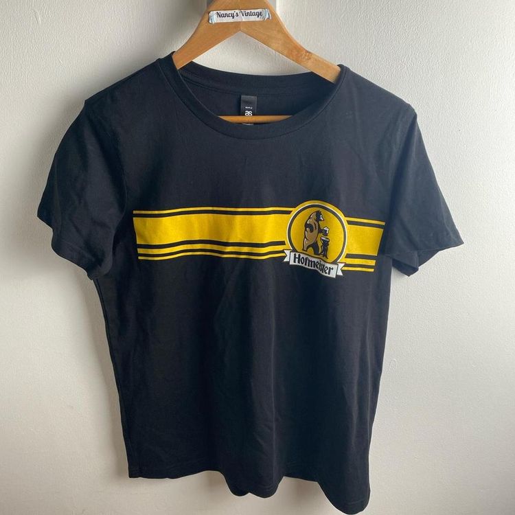 Vintage hofmeister beer  tshirt in black and yellow. Follow the bear printed at the back.