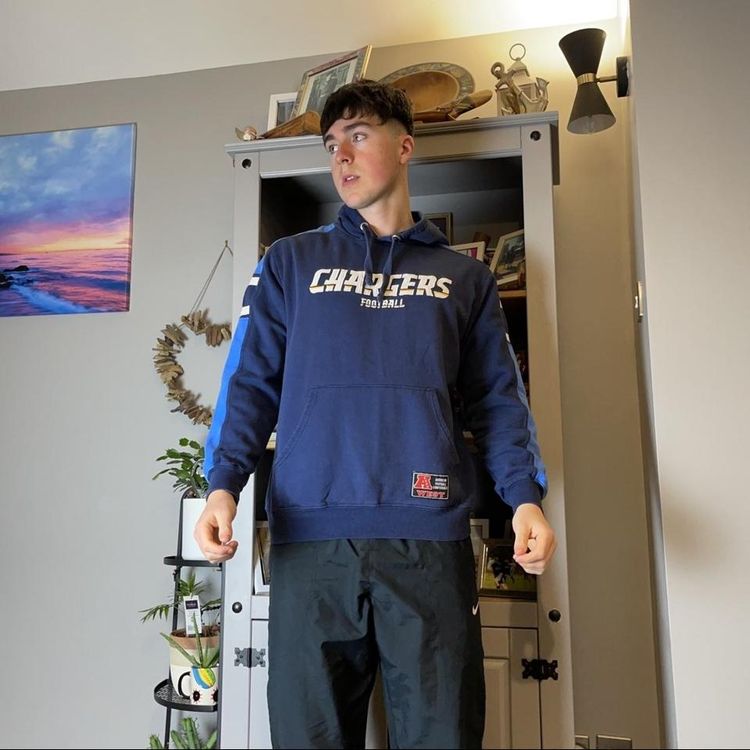 Vintage Reebok NFL x San Diego Chargers Hoodie 3