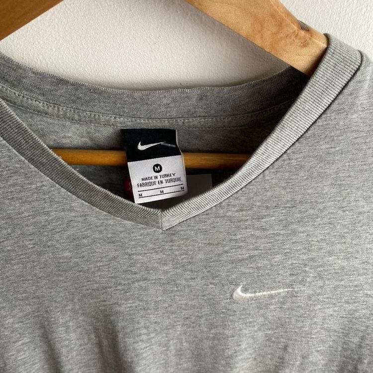 Nike grey tshirt with white logo early 2000s tee image 2